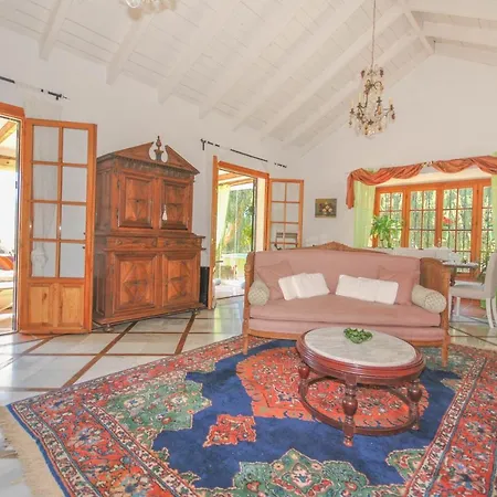 Caravane Bed and breakfast Benalmádena
