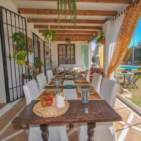 Bed and breakfast Caravane Benalmádena