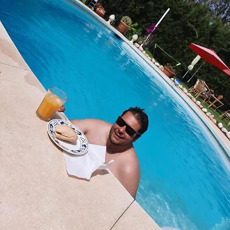 Nocleg ze śniadaniem Caravane Benalmádena